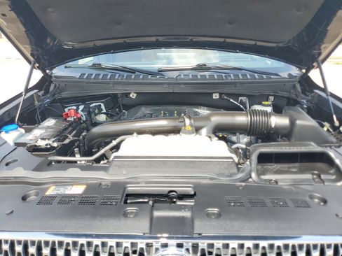 Certified 2024 Lincoln Navigator Reserve AWD/4WD image 8