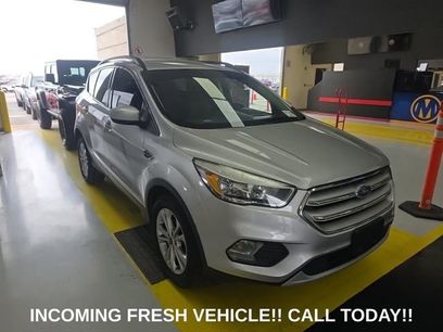 Used 2018 Ford Escape SE w/ SE Sync 3 Package