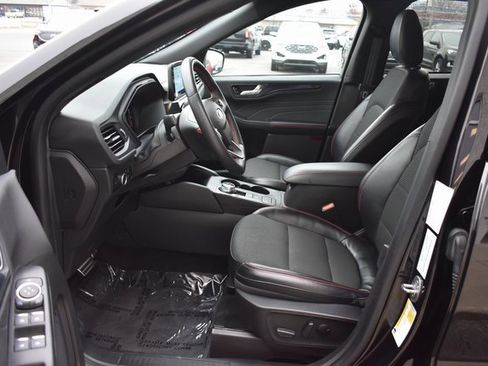 Used 2023 Ford Escape ST-Line image 13