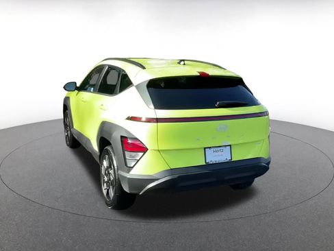 Used 2025 Hyundai Kona SEL image 12