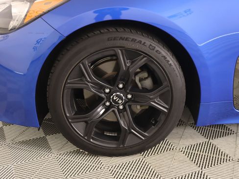 Used 2020 Kia Stinger GT-Line w/ Sun & Sound Package image 19