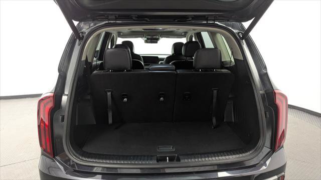 Used 2025 Kia Telluride S AWD/4WD image 19