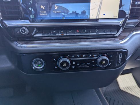 Certified 2022 Chevrolet Silverado 1500 LT Trail Boss w/ Protection Package AWD/4WD image 24