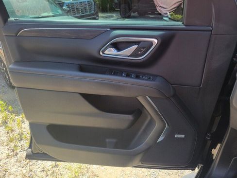 Used 2022 Chevrolet Tahoe LT RWD image 14