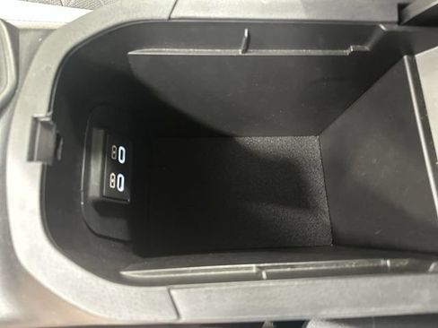 Used 2023 Toyota RAV4 XLE FWD image 25