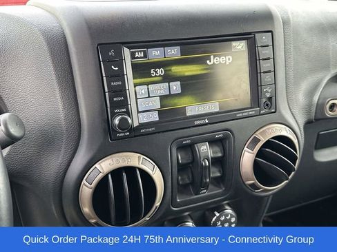 Used 2016 Jeep Wrangler Unlimited Sahara image 3