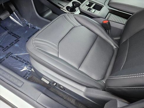 New 2025 Ford Mustang Mach-E Premium image 4