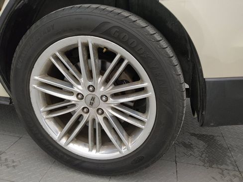 Used 2014 Lincoln MKT AWD w/ Equipment Group 201A image 31