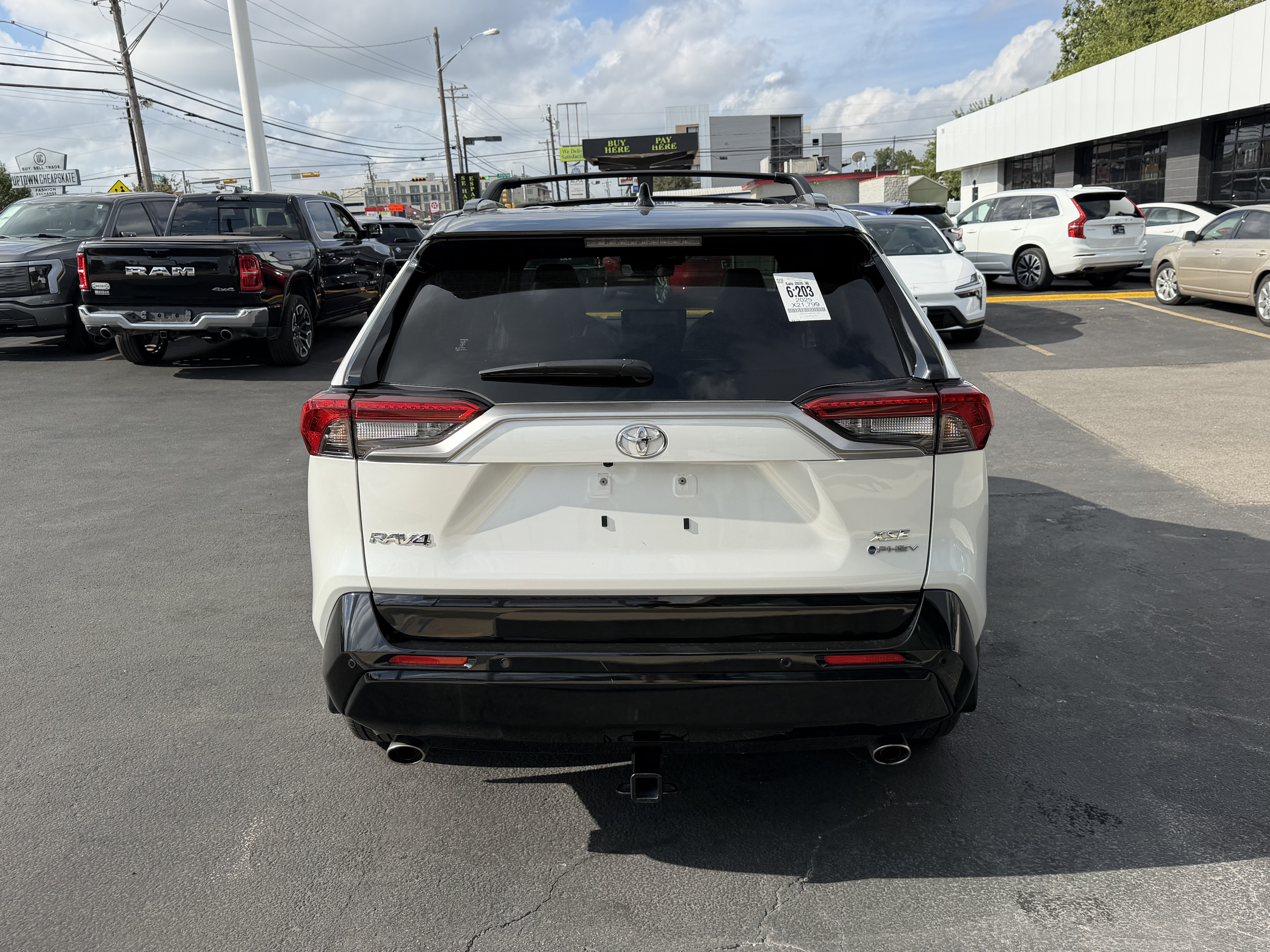 Used 2025 Toyota RAV4 XSE w/ Premium Package AWD/4WD image 5