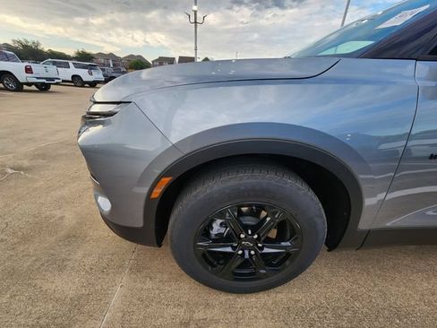 Used 2024 Chevrolet Blazer LT w/ Convenience Package FWD image 7