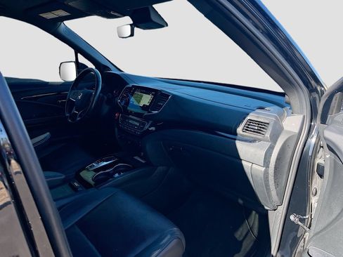 Used 2022 Honda Pilot Black Edition image 32