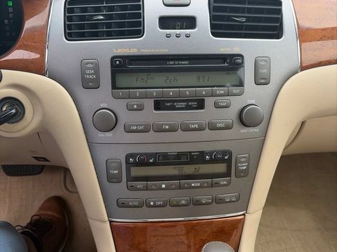 Used 2006 Lexus ES 330 w/ Preferred Accessory Pkg FWD image 9