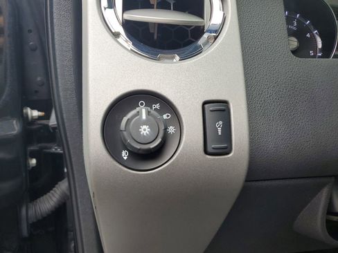 Used 2015 Ford F250 Lariat w/ Lariat Ultimate Package AWD/4WD image 19