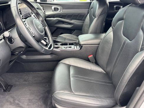 Used 2022 Kia Sorento SX FWD image 13