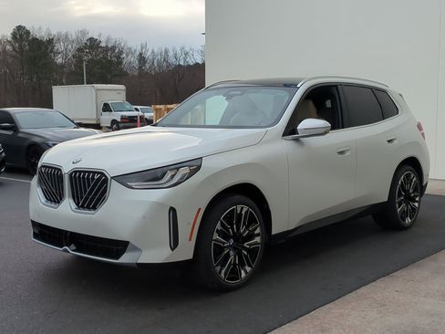 Used 2026 BMW X3 xDrive30i w/ Premium Package AWD/4WD image 5