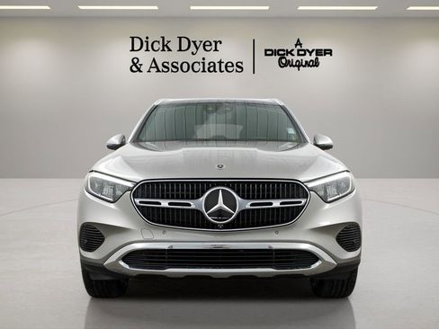 Used 2024 Mercedes-Benz GLC 300 4MATIC image 8
