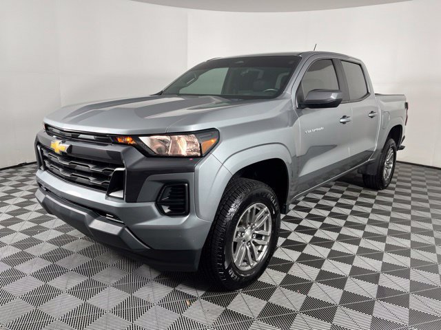 Used 2024 Chevrolet Colorado LT RWD image 6