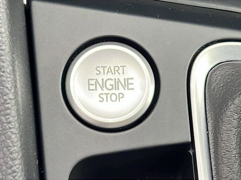 New 2026 Volkswagen Jetta SE image 17