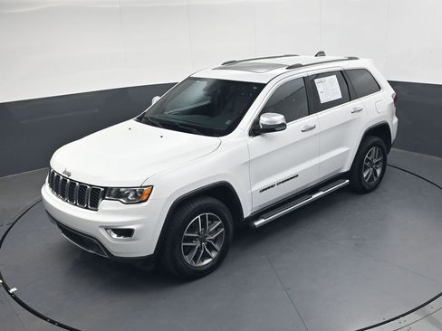 Used 2021 Jeep Grand Cherokee Limited AWD/4WD image 33
