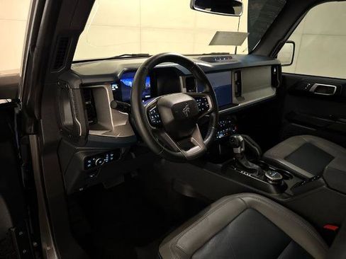 Certified 2024 Ford Bronco Outer Banks image 5