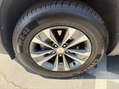 Used 2025 Chevrolet Equinox LT AWD/4WD image 31