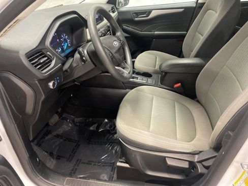 Used 2022 Ford Escape S image 23