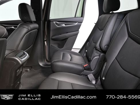 Certified 2022 Cadillac XT6 Premium Luxury w/ Technology Package image 17