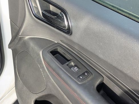 Used 2023 Dodge Durango GT image 38