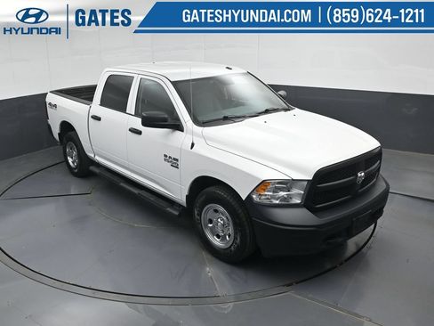 Used 2019 RAM 1500 Tradesman w/ Popular Equipment Group AWD/4WD image 43