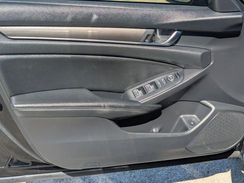 Used 2019 Honda Accord LX image 15