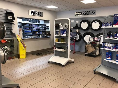 Used 2025 Ford Explorer ST image 15