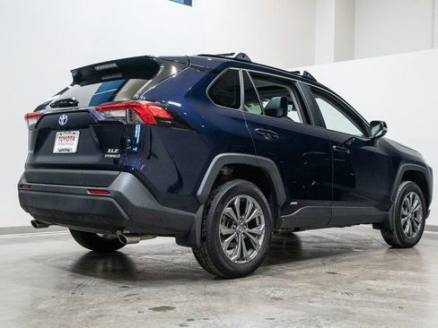 Certified 2022 Toyota RAV4 XLE Premium image 7