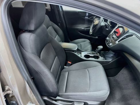 Used 2022 Chevrolet Malibu LS FWD image 26