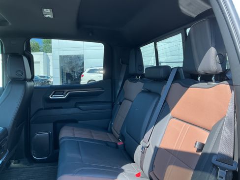 Certified 2024 Chevrolet Silverado 1500 High Country w/ Z71 Off-Road Package AWD/4WD image 7