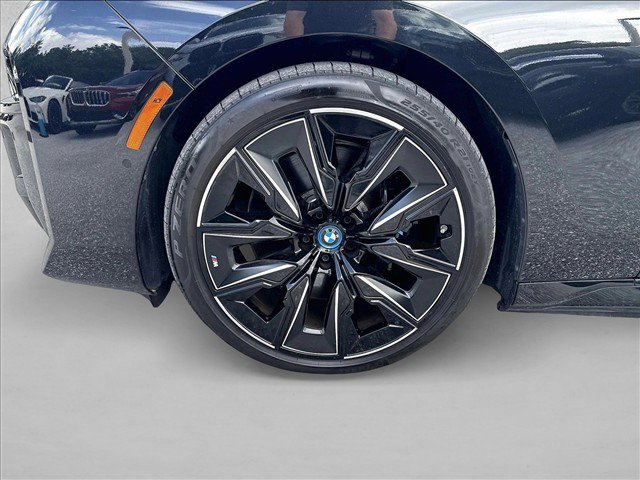 Certified 2023 BMW i7 xDrive60 AWD/4WD image 10