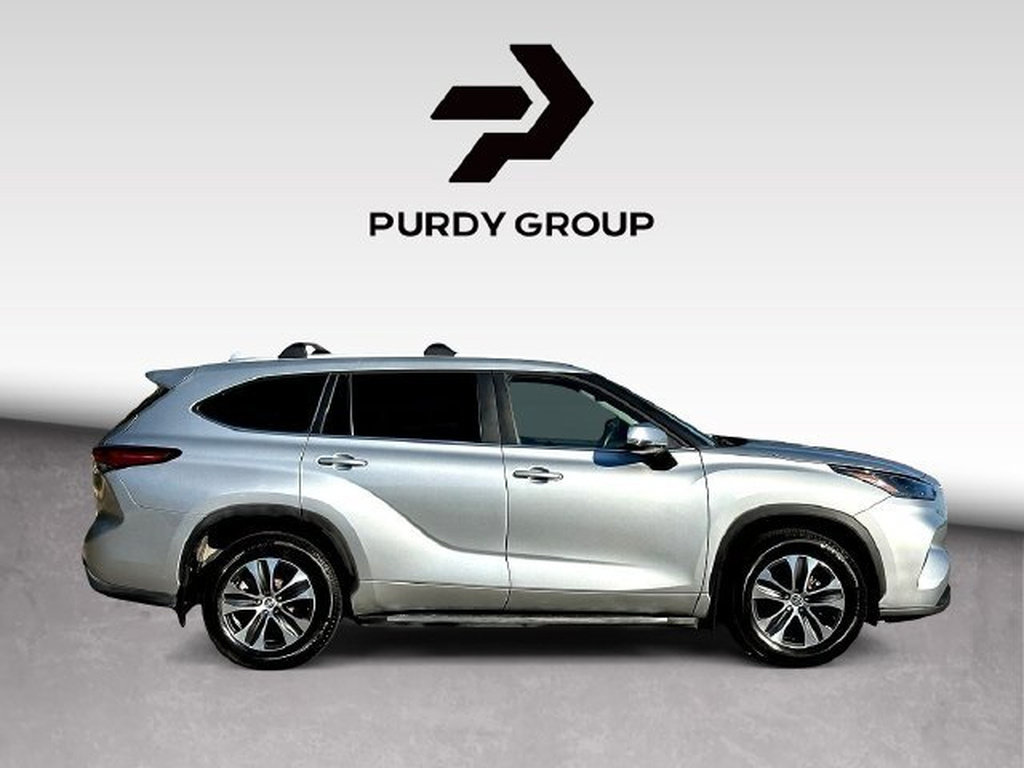 Used 2023 Toyota Highlander XLE FWD image 9