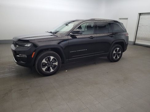 Used 2022 Jeep Grand Cherokee Limited 4xe AWD/4WD image 2