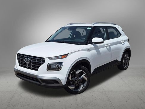 Certified 2023 Hyundai Venue SEL FWD image 1