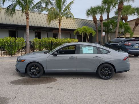 New 2025 Honda Accord SE image 9