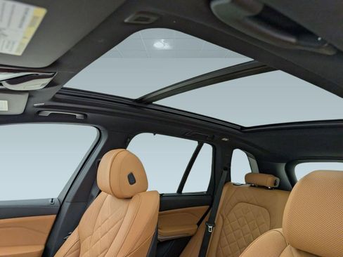 New 2026 BMW X5 xDrive40i w/ Premium Package AWD/4WD image 16