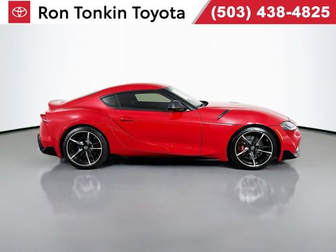 Used 2021 Toyota Supra Premium w/ Driver Assist Package RWD image 8