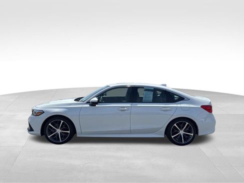 Used 2023 Honda Civic Touring image 9