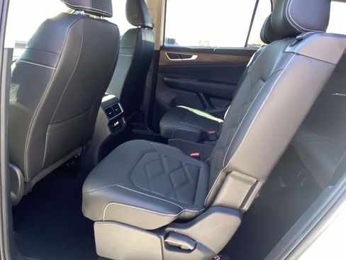 New 2026 Volkswagen Atlas SE FWD image 12