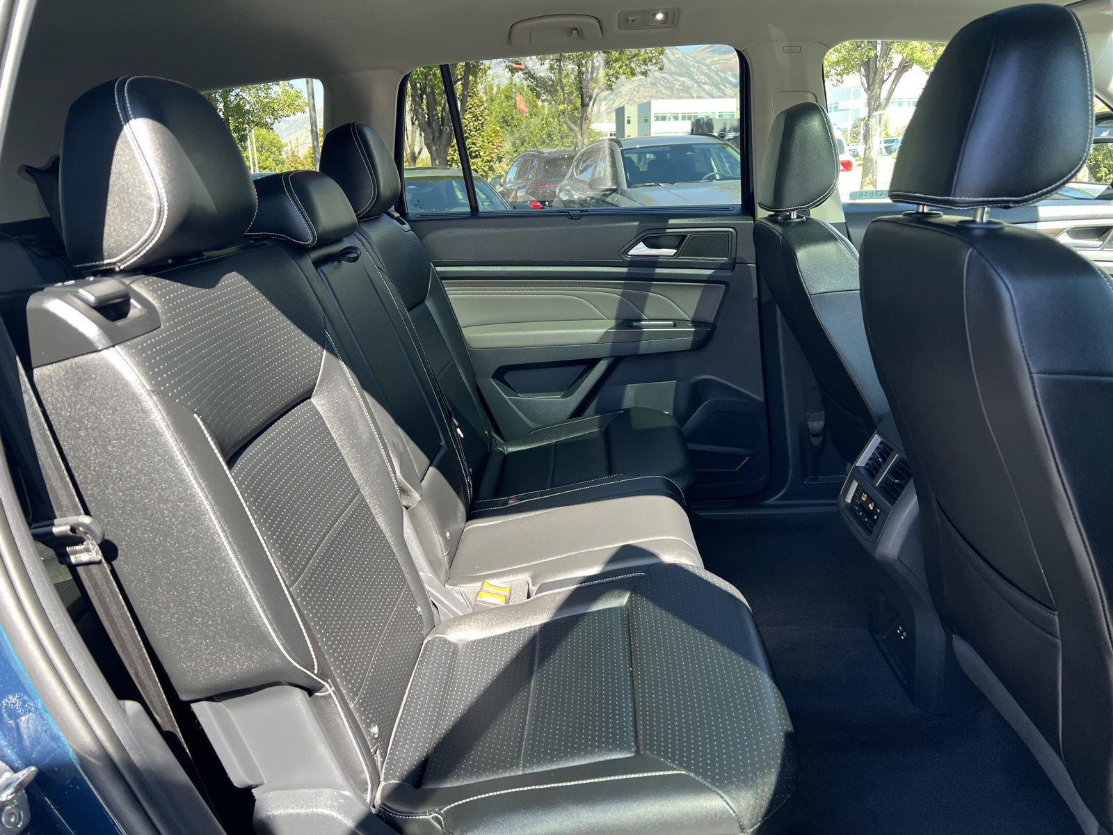 Used 2023 Volkswagen Atlas SE AWD/4WD image 5