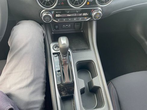 New 2025 Nissan Sentra SR w/ Midnight Edition image 22