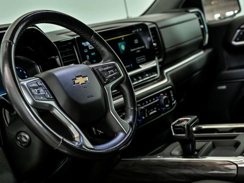 Used 2022 Chevrolet Silverado 1500 LTZ w/ LTZ Convenience Package II image 17