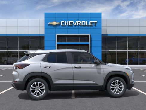 New 2026 Chevrolet TrailBlazer LS w/ LS Convenience Package FWD image 5