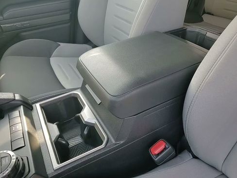 Used 2025 Toyota Tacoma TRD Off-Road image 29