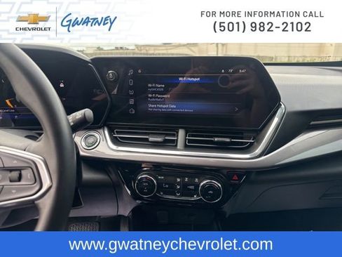 Used 2025 Chevrolet Trax ACTIV w/ Driver Confidence Package FWD image 17