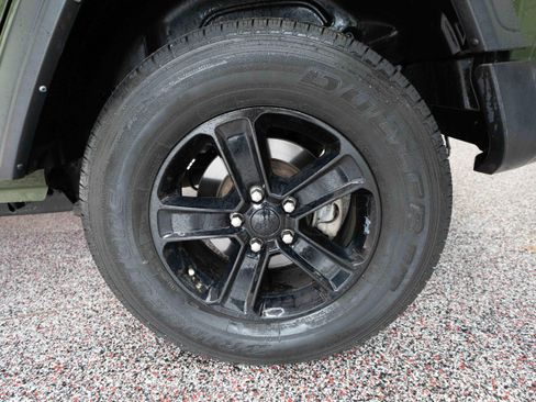 Used 2021 Jeep Wrangler Unlimited Sport w/ Technology Group AWD/4WD image 29